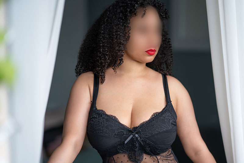 Tissia| Masseuse érotique à Paris photo 2